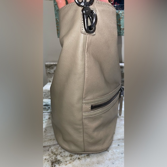 LIEBESKIND Berlin Fenja Zip Shoulder Bag Hobo - Picture 14 of 15